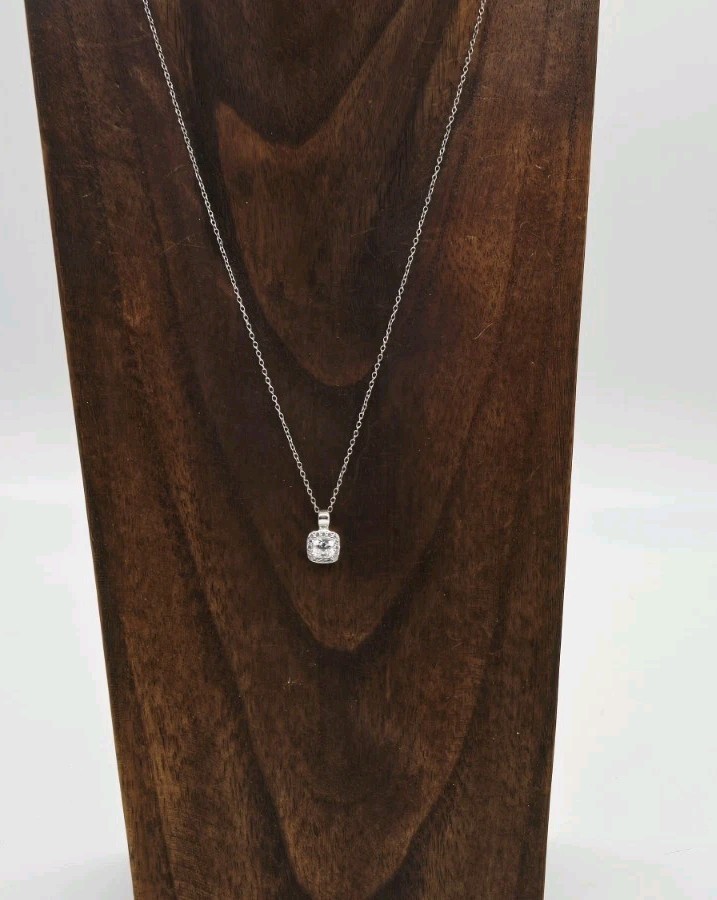 Kohl’s Radiant Gem Necklace Lab Created White Sapphire Diamond Accent 18 in