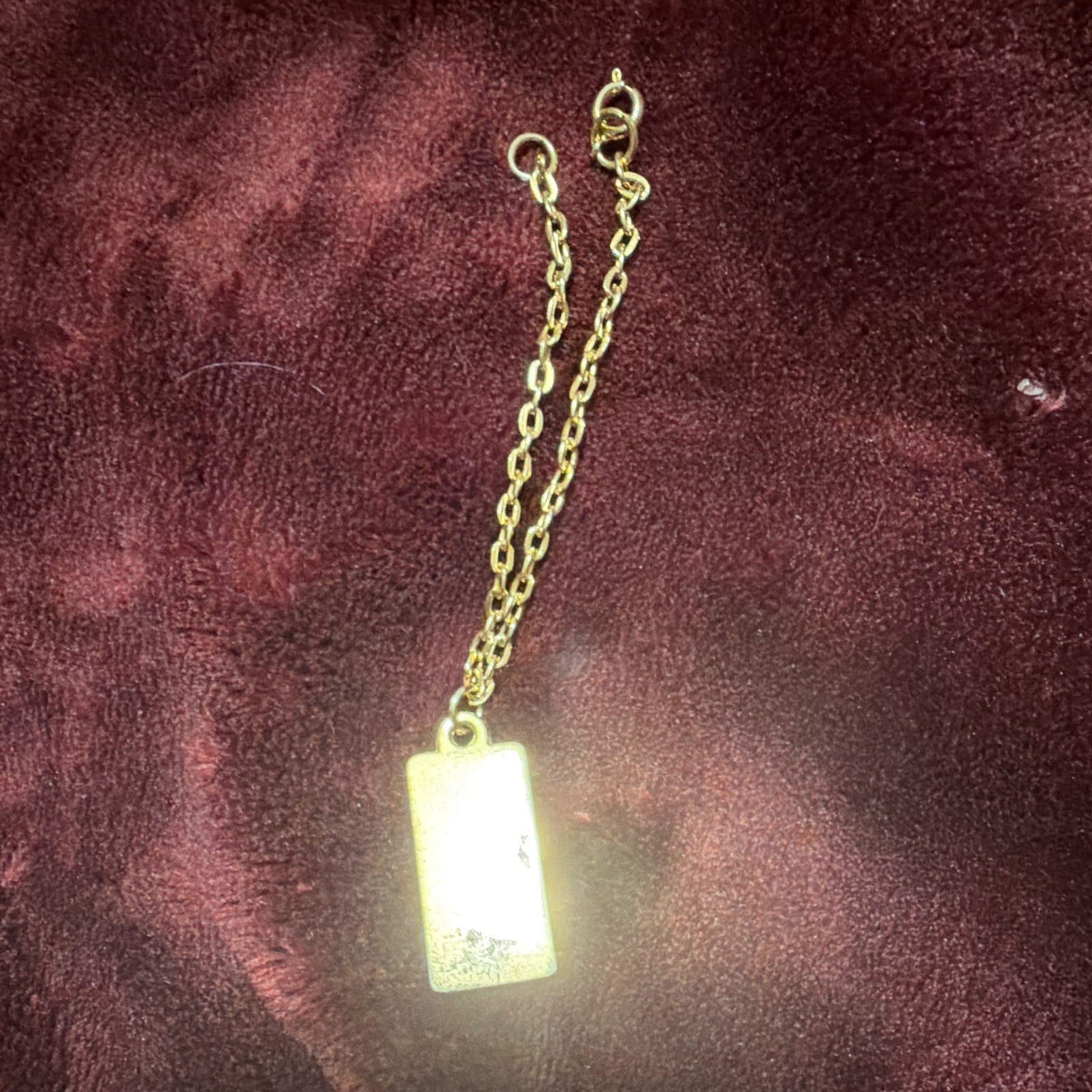 Gold Tone Rectangle Charm Pendant Necklace Cable Chain Spring Ring Closure
