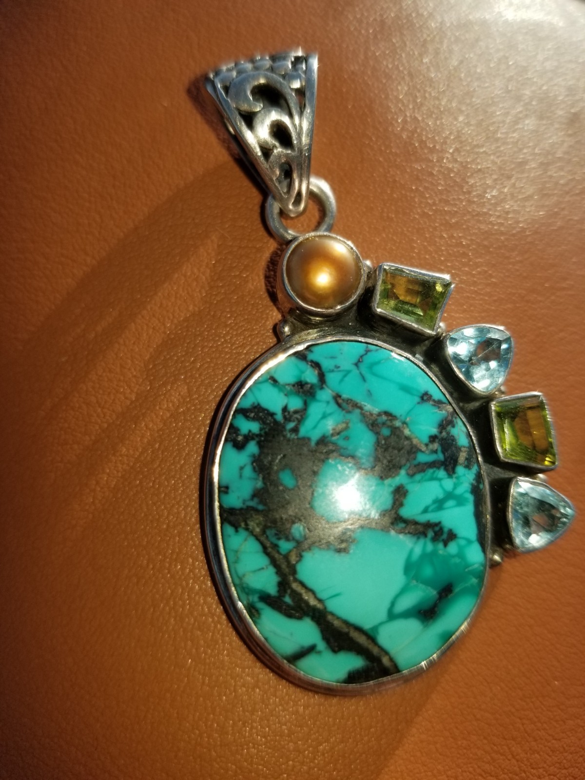Multi Gemstone Pendant Blue Topaz/Peridot