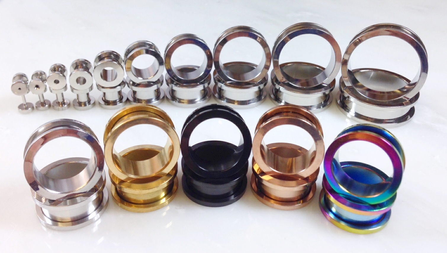 PAIR Surgical Steel Screw Fit Tunnels Plugs Gauges Earlets – choose your color!