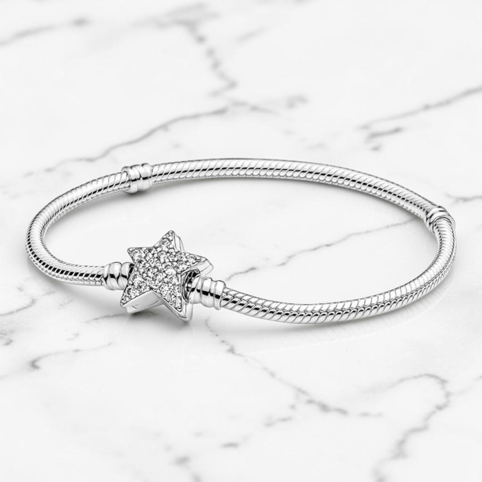 NEW Pandora Moments Asymmetric STAR CLASP Snake Chain Bracelet 7.1in – 18cm