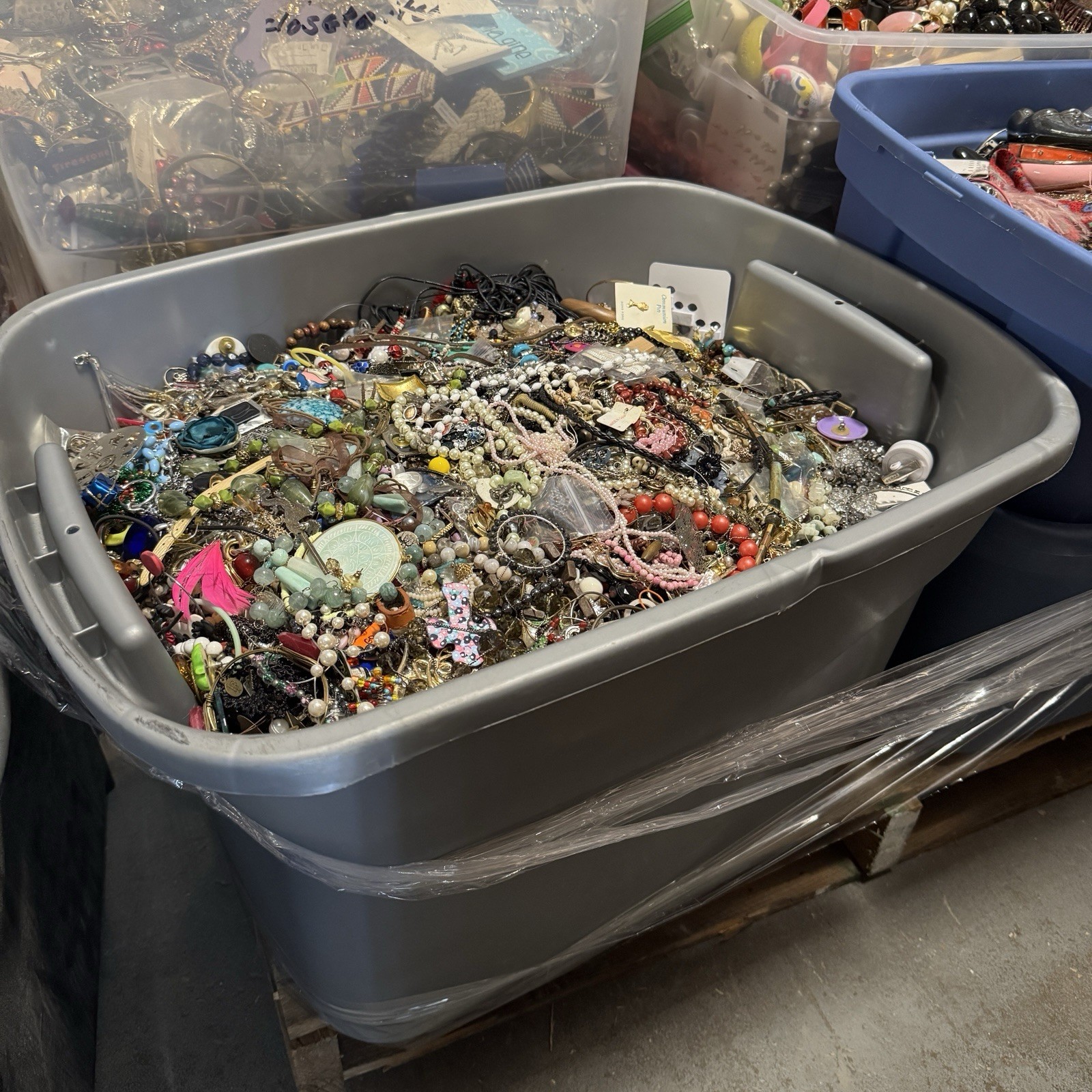 5 Pound Unsorted Tangled Jewelry Vintage Modern Wear Junk Mystery Treasure Hunt