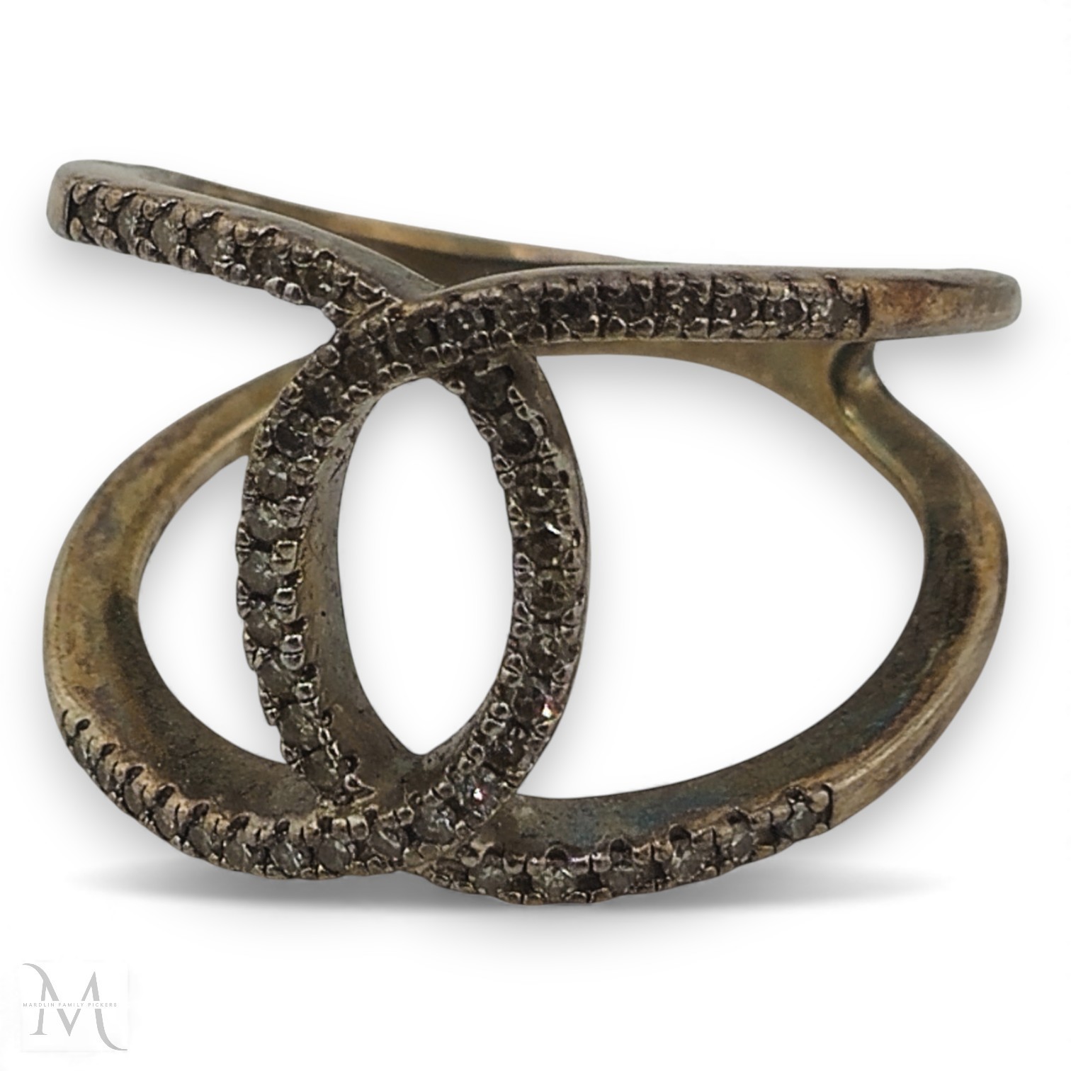 925 Silver Interlocking Loops Ring Size 7.5 4g Pave Stones Stylish Everyday Wear