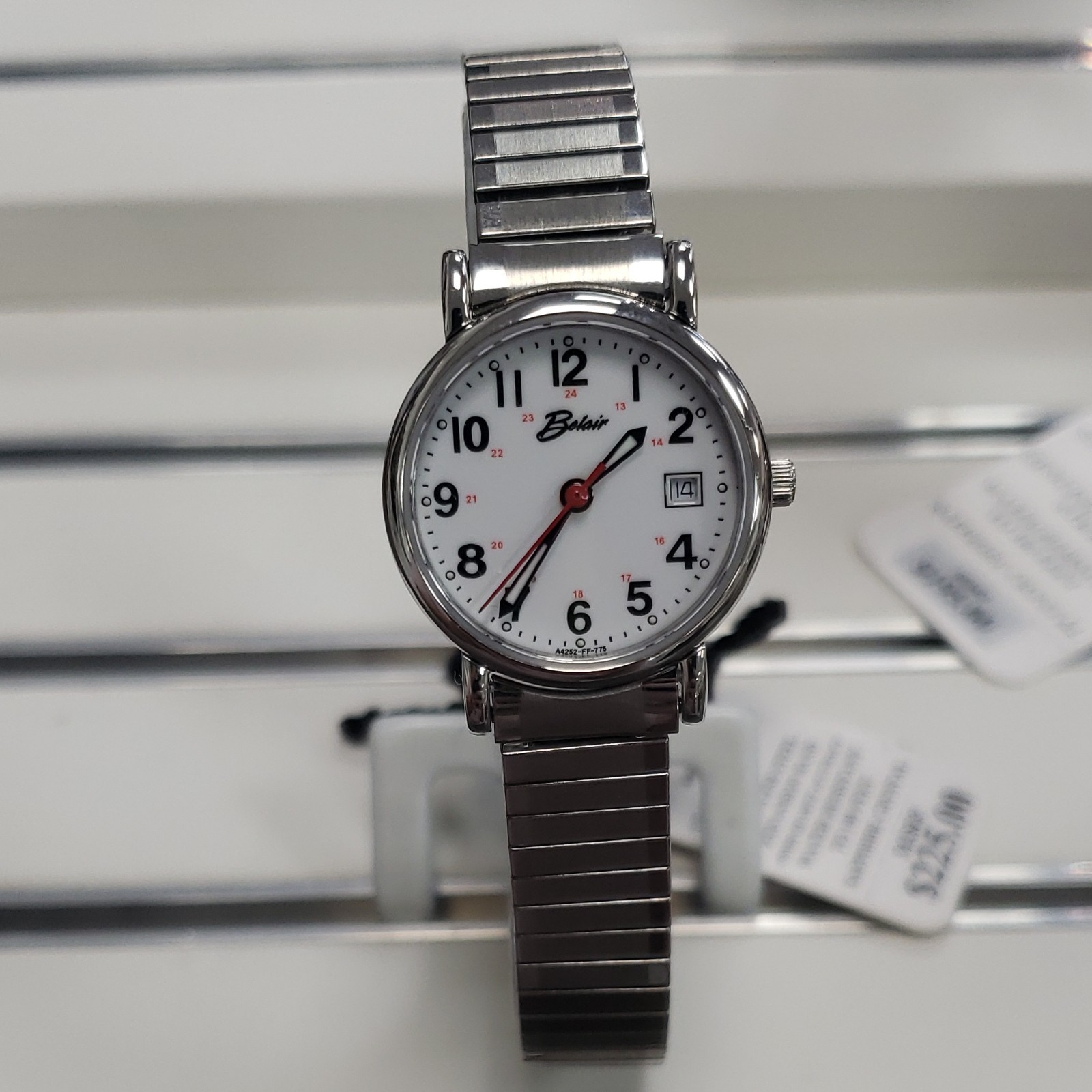 Belair Quartz Analog Wristwatch Silver Tone Metal Bracelet White Dial