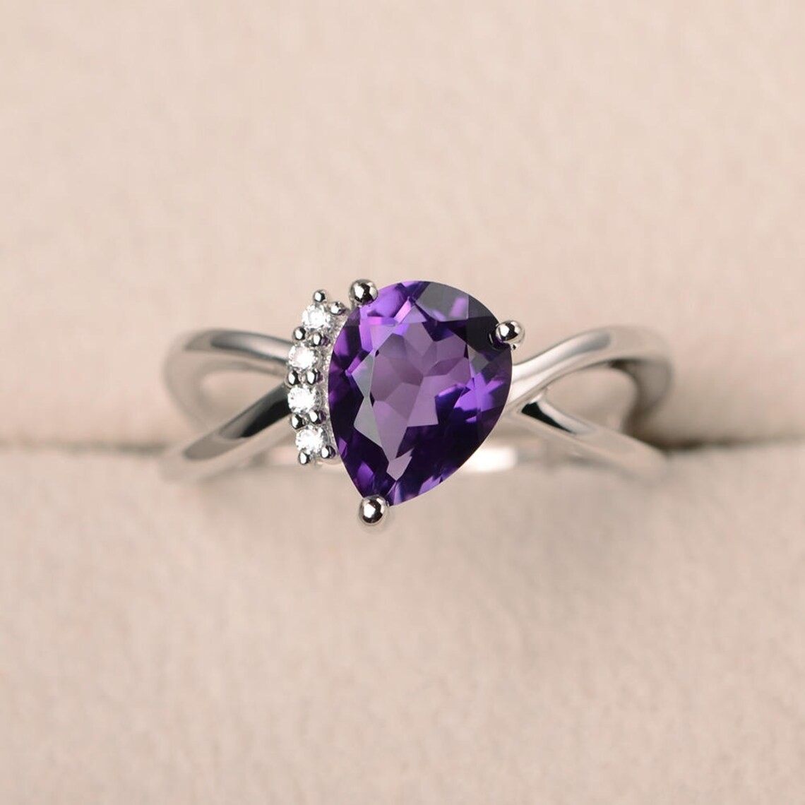 2CT Amethyst Gemstone 925 Silver Plated Minimal Cocktail Ring Duty Free
