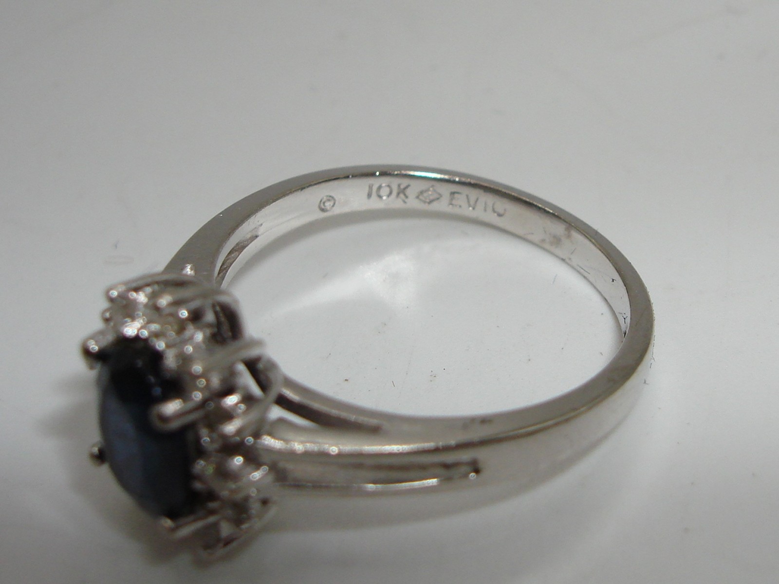 BEAUTIFUL 10K WHITE GOLD APPROX. 1.5+CTW SAPPHIRE & DIAMOND RING! SZ8