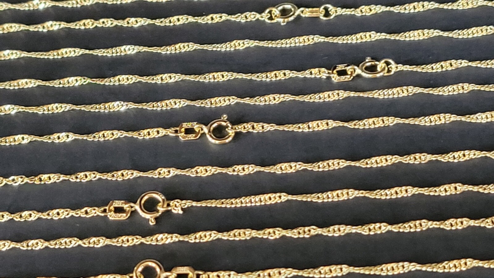 Singapore Chain 14 k Solid Yellow Gold 1.3 mm Diamond Cut Necklace 16″ – 24”