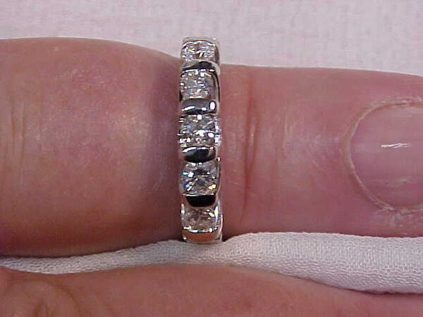 ESTATE NATURAL .50CTW FIVE DIAMOND BAND RING 18K WHITE GOLD SIZE 5.5