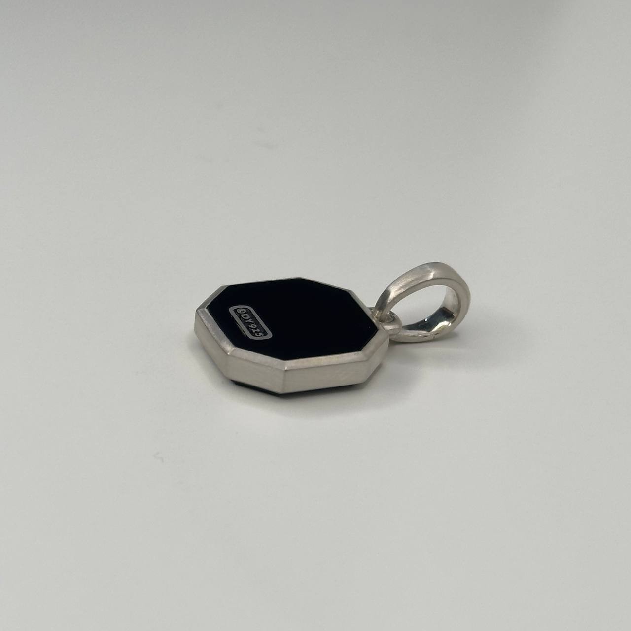 Authentic david yurman men’s pendant black onyx sterling silver amulet