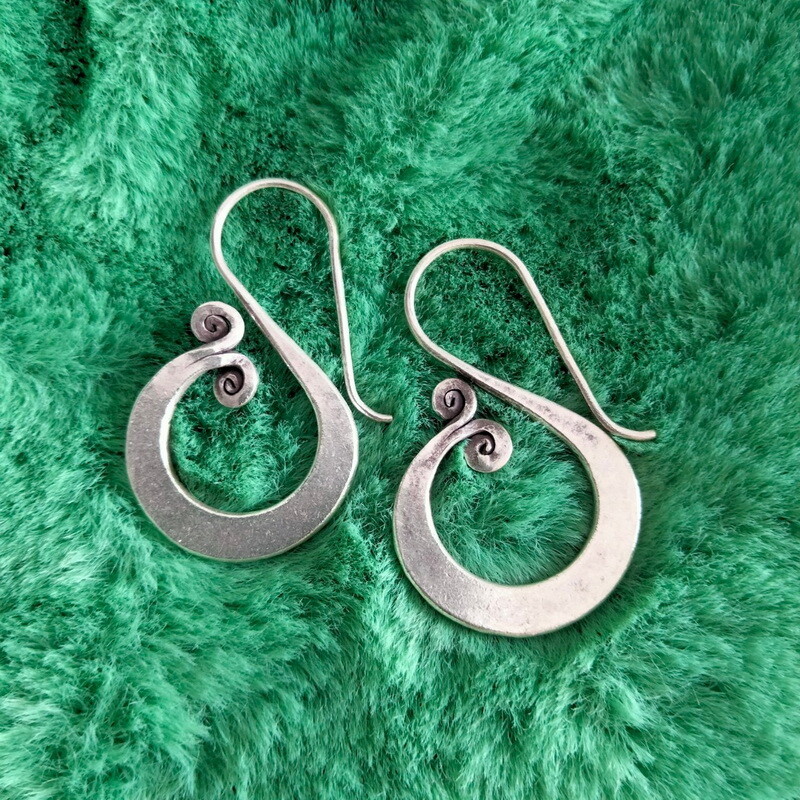 Fine Sterling Silver Earrings 925 Handcraft Tribal Jewelry Hoops Vintage ERA1213