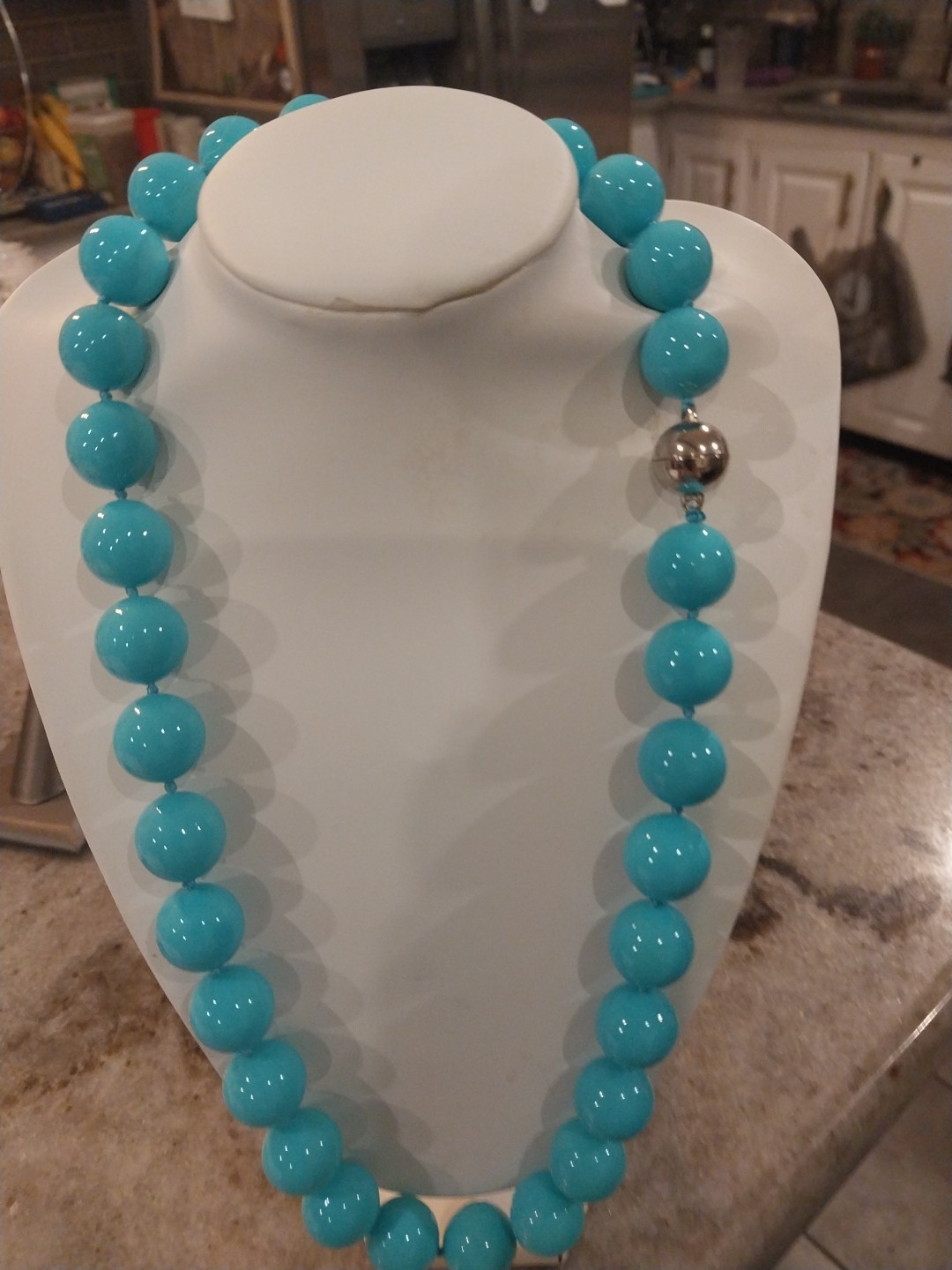 Sleeping Beauty Color Shell Pearl Necklace (20′”)w/magClasp/silvrtne, 330.00 Ct
