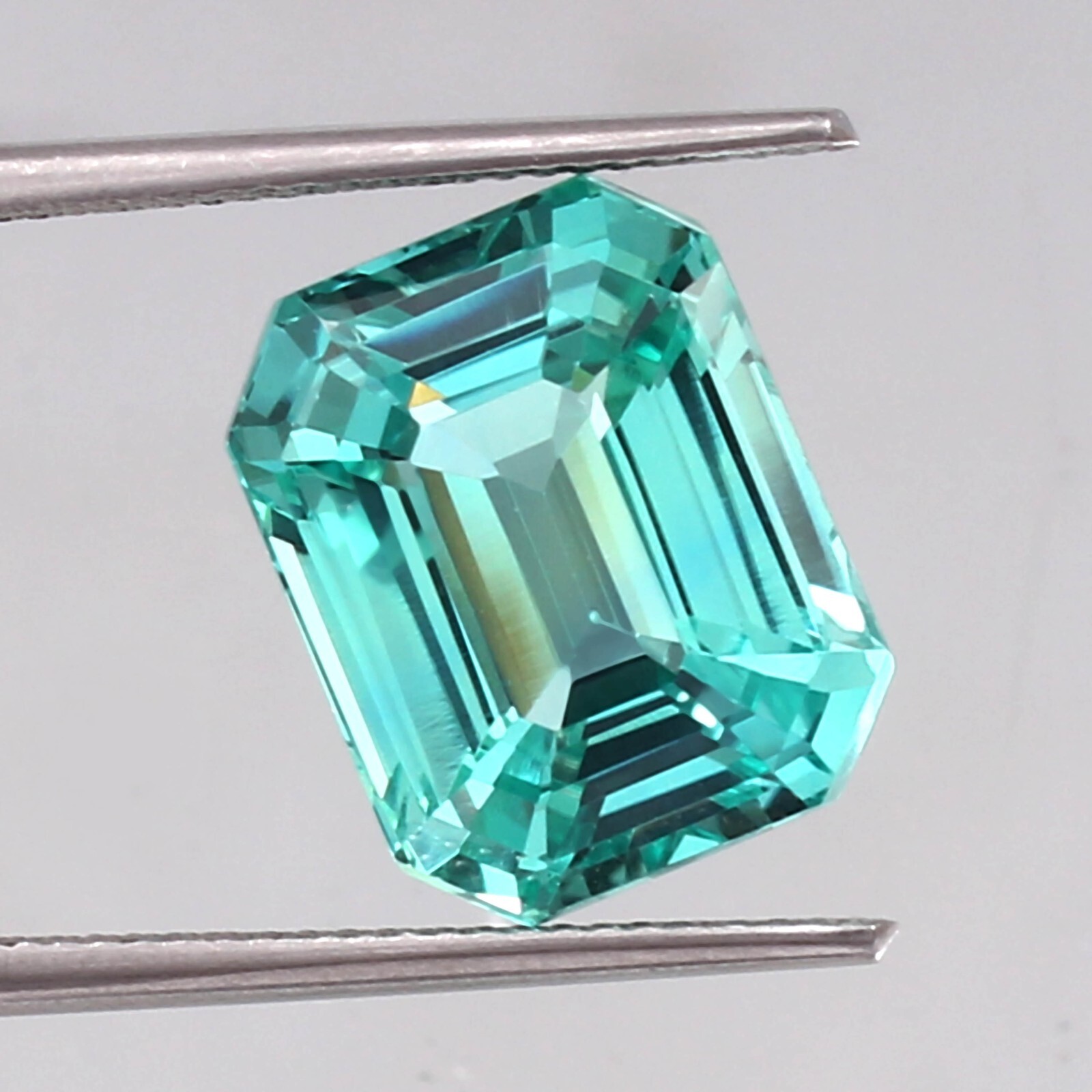 Natural Green Ceylon Parti Sapphire Loose Radiant Cut Gemstone 12x10MM 8.40 CT