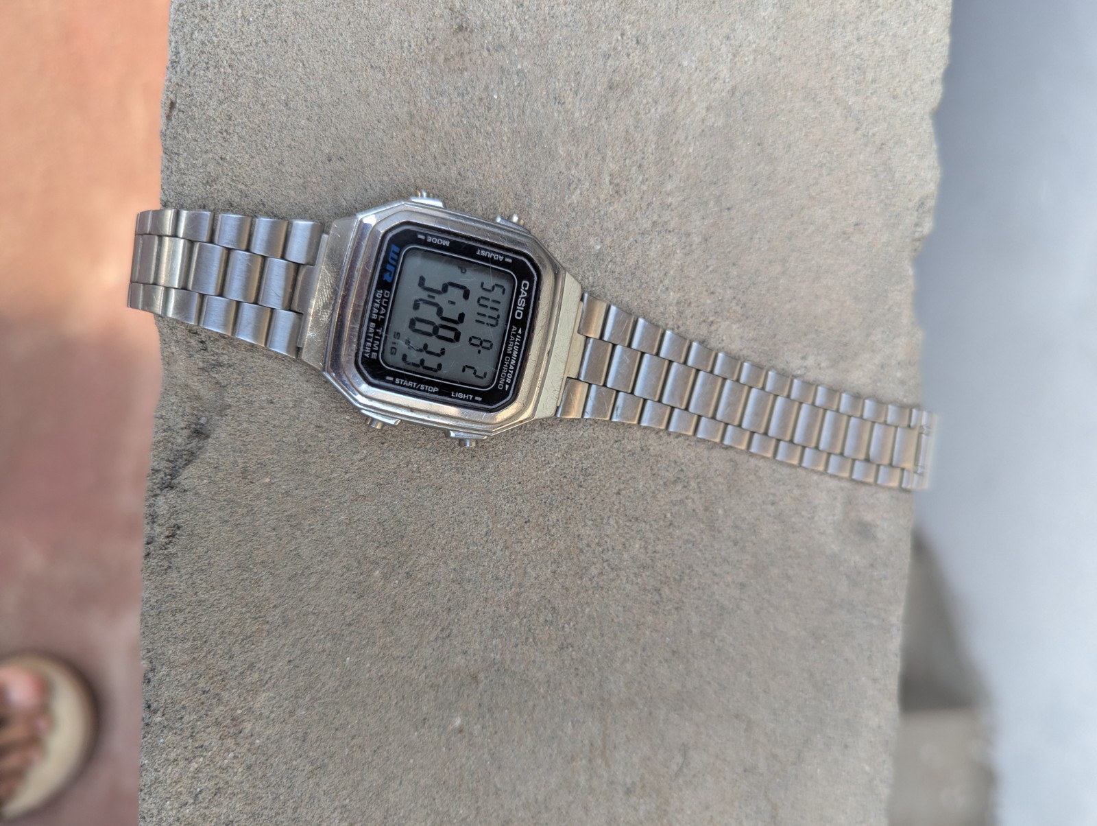 Vintage Casio A178W Digital Watch Silver Stainless Steel Alarm Chrono iluminator