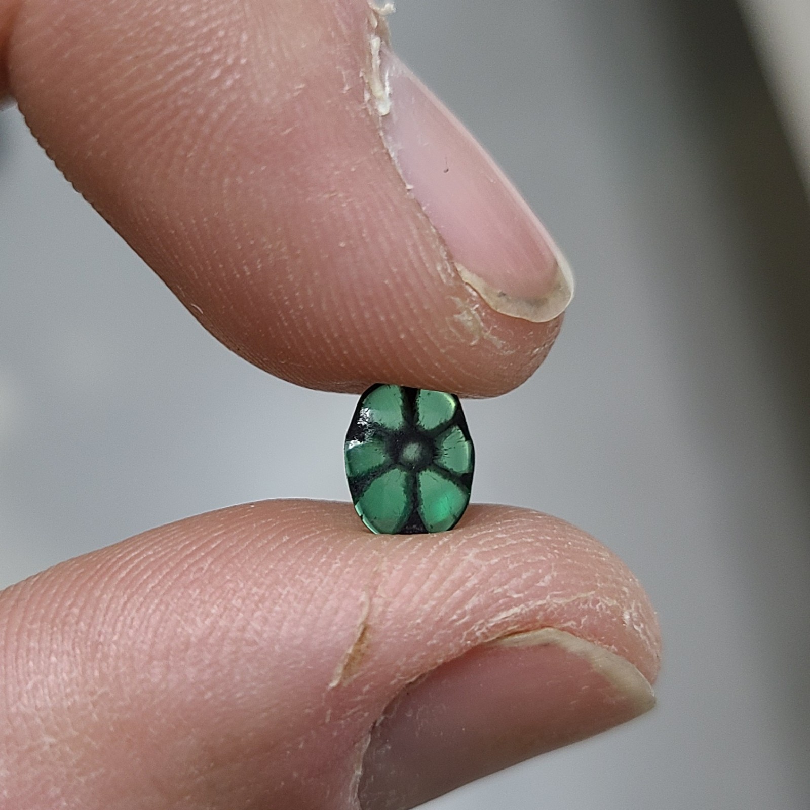 EXTREMELY RARE Tripache Emerald From Colombia 0.80 ct with Chatoyance!