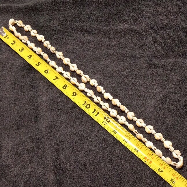 White Beige Natural Shell Oval Beaded Strand Necklace 18 in No Clasp Beach/Ocean