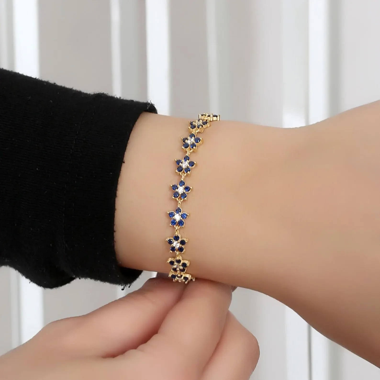 14k Yellow Gold Plated 7ct Round Cut Simulated Sapphire Minimal Tennis Bracelet