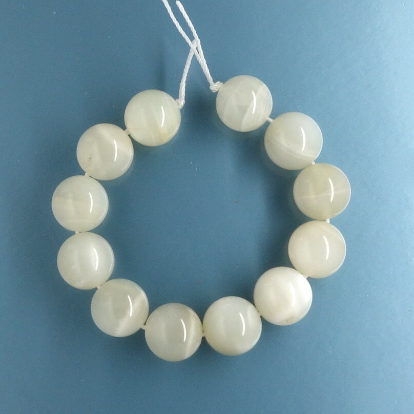 SALE 12 Off White Genuine Moonstone Round Beads ap. 12mm Flashes #19502