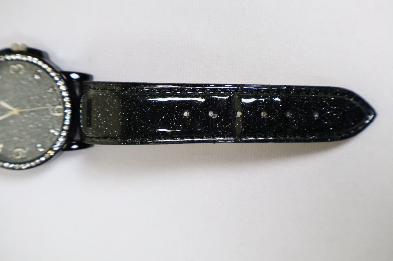 Accutime Watch K1467 NIB Very SPARKLY! ONE YEAR WARRANTY Needs New Battery