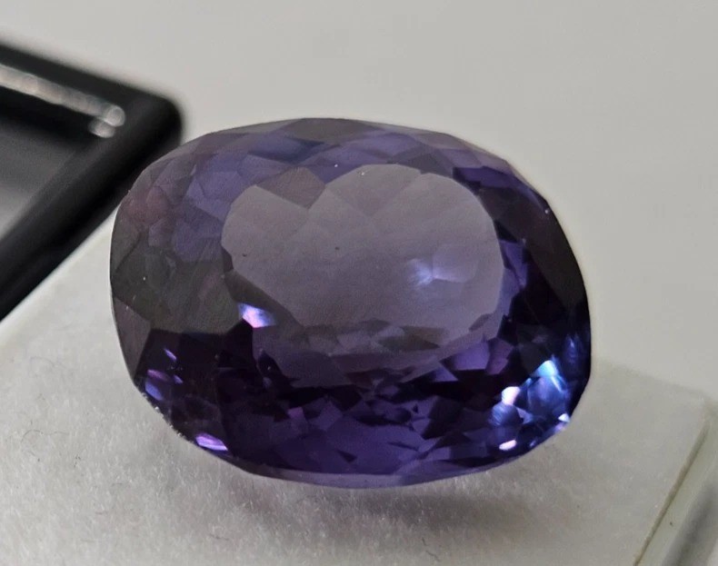 Sparkling Alexandrite Cushion Cut 21-23 Ct For Jewelry Making EGL Loose Gemstone