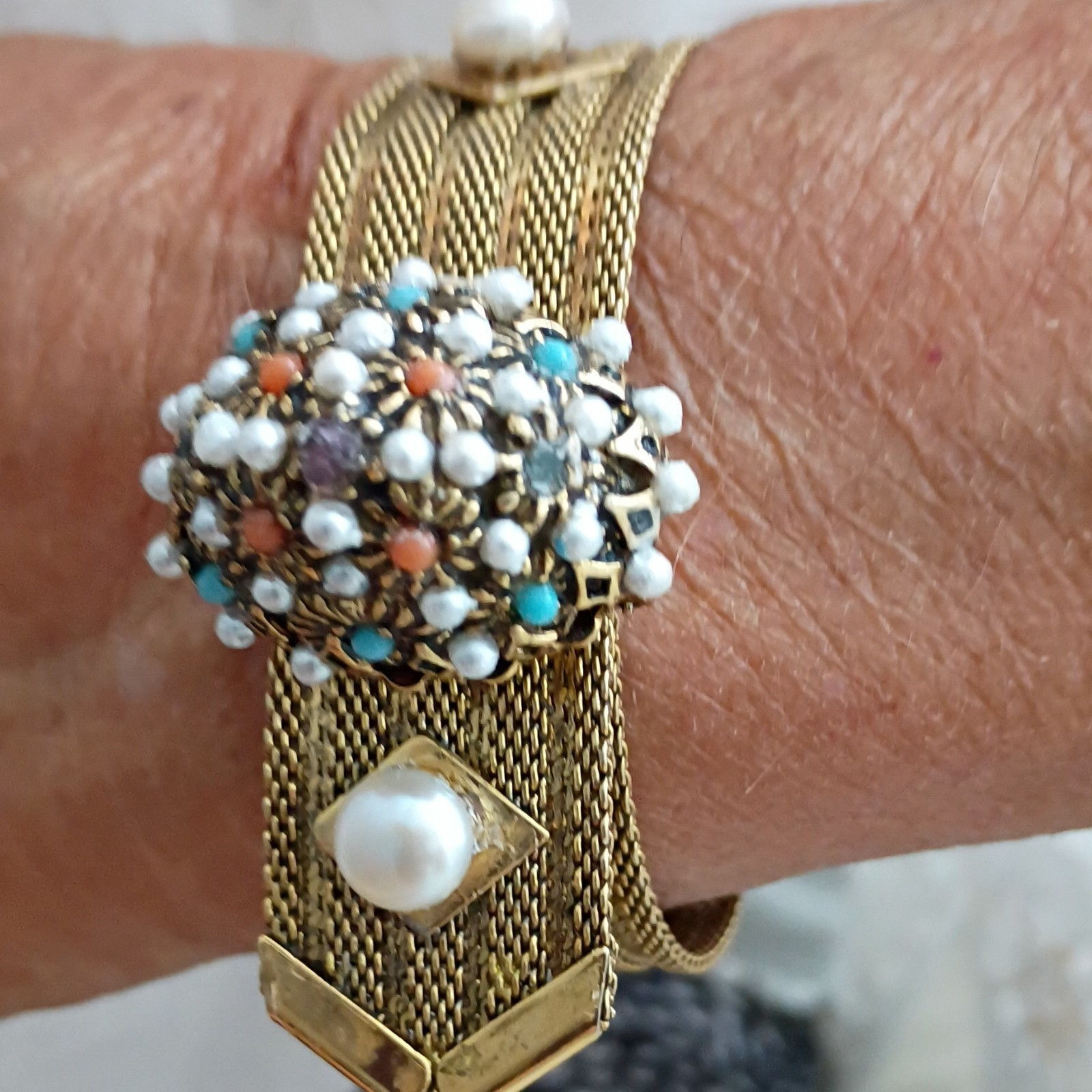 Gold Tone Mesh Cuff Bracelet Faux White Round Pearls Bead Cluster Dangle Charm