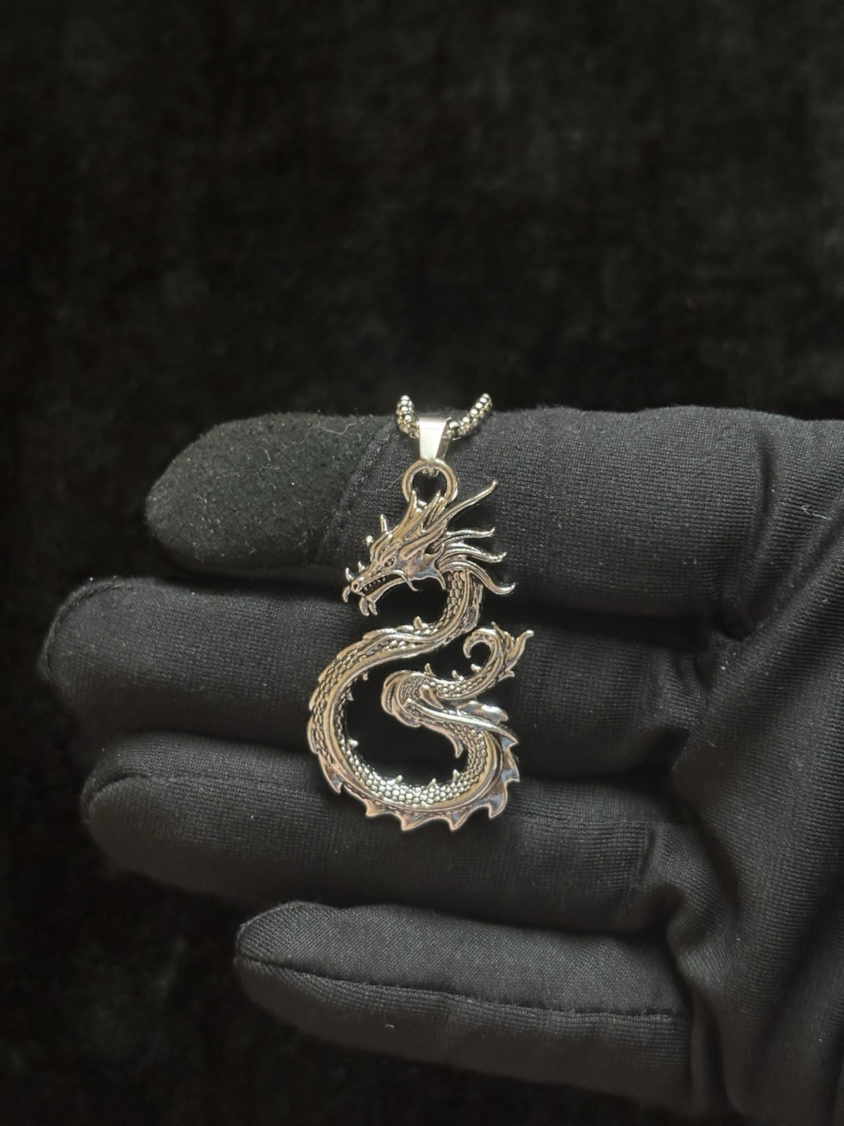 Dragon Charm Pendant Necklace Gold Tone Metal Animals & Insects Theme No Stone