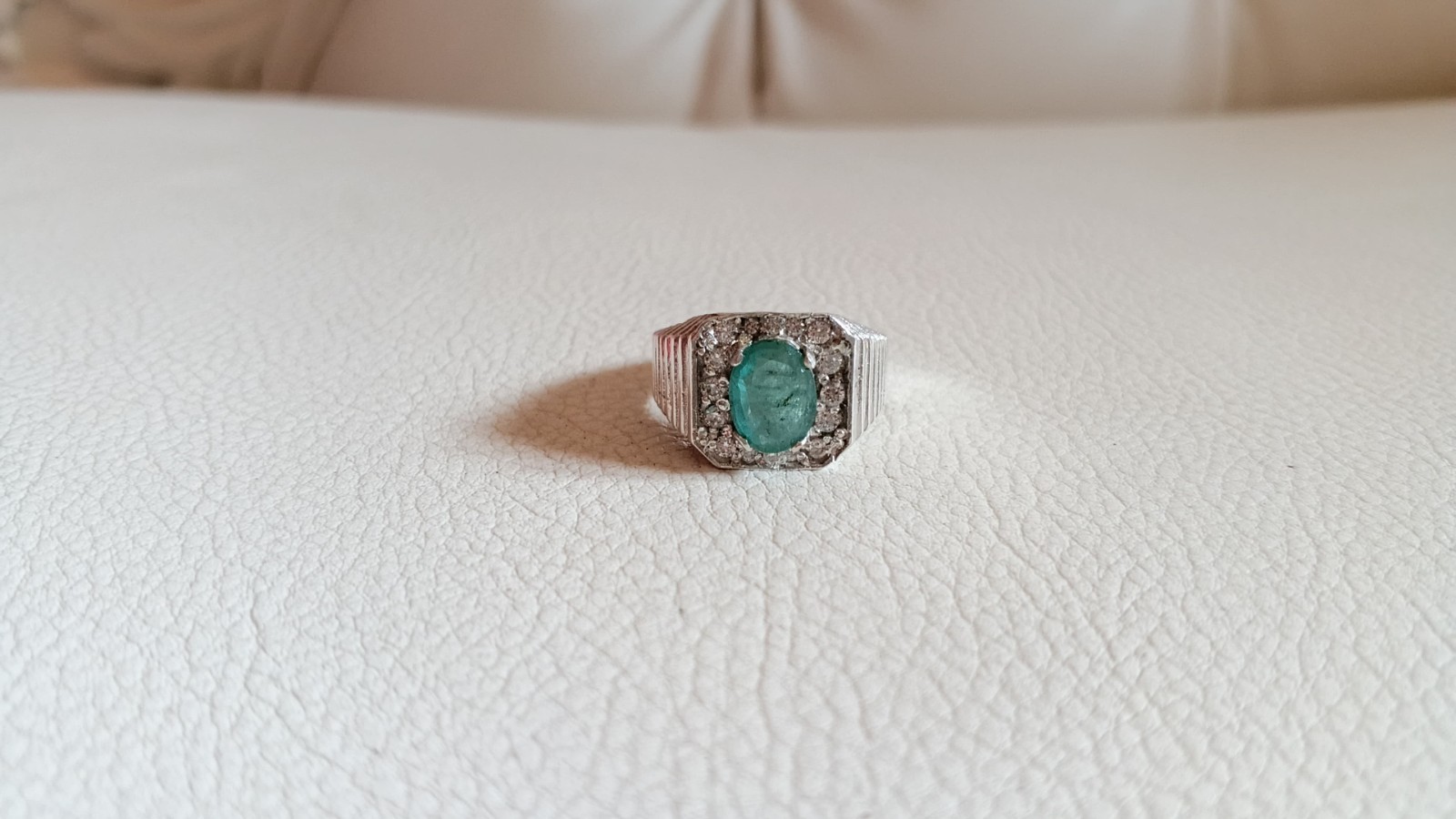 1.7 CT Emerald Silver Ring