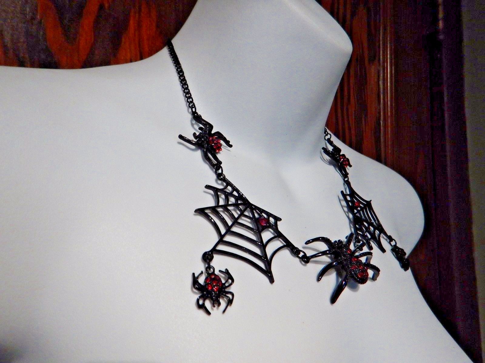 SPIDER WEB STATEMENT NECKLACE bib black widow red vampire halloween gothic Z3