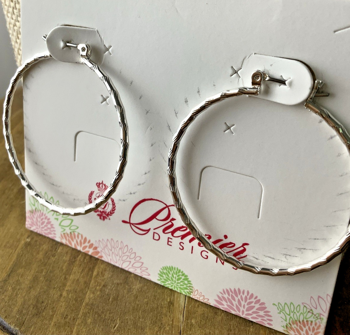 Premier Designs Silver Tone Etched Textured Hoop Earrings 1 1/2″