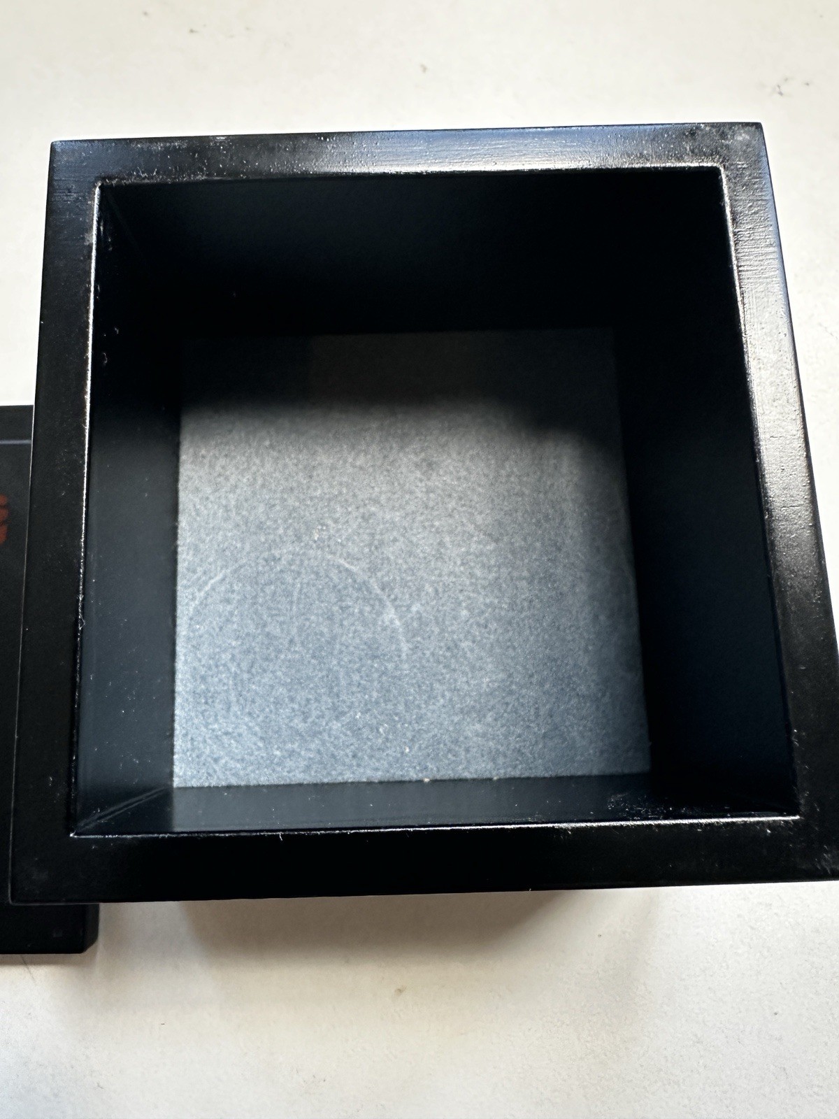 Korean Traditional Tree Of Life Pattern Mother of Pearl Accessory Box