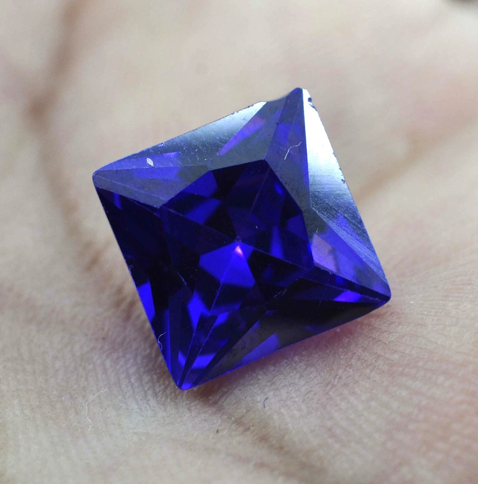 7.75 Ct Blue Zircon Princess Cut Natural Loose Gemstone For Ring Jewelry Making