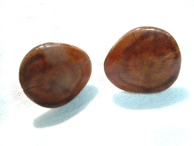 Vintage Hawaiian Hand Carved Polished Koa Wood Cuff Links