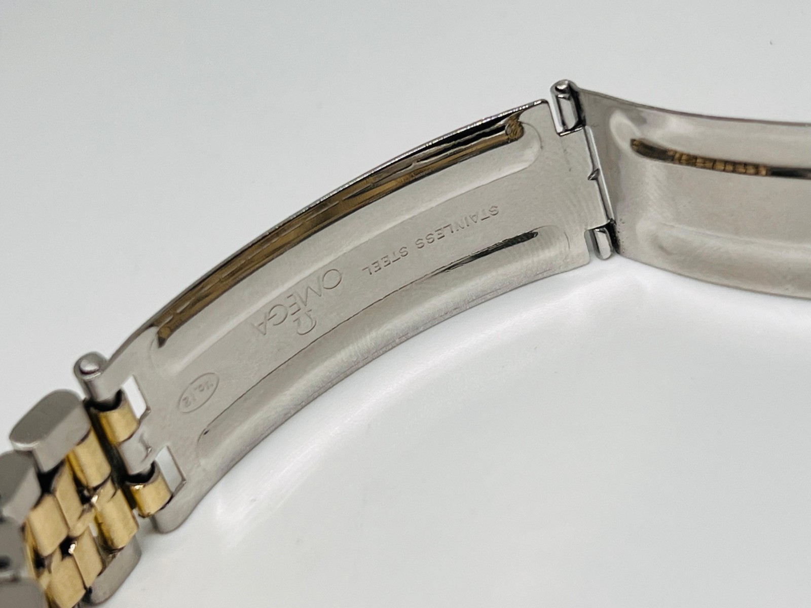 Vintage Omega Constellation Chronometer C-Shape Automatic Men’s Wristwatch