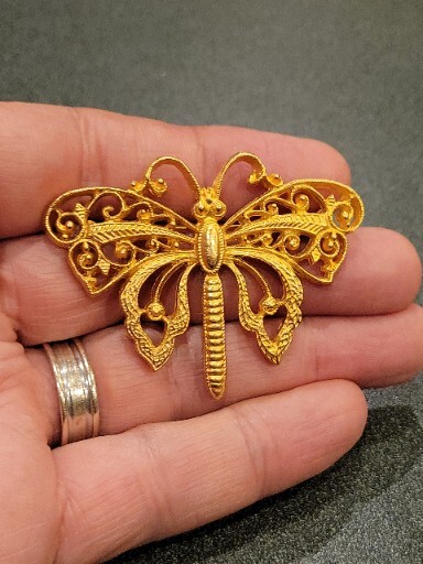 Vintage Gold Tone Filigree Butterfly Moth Die Struck Brooch Pin
