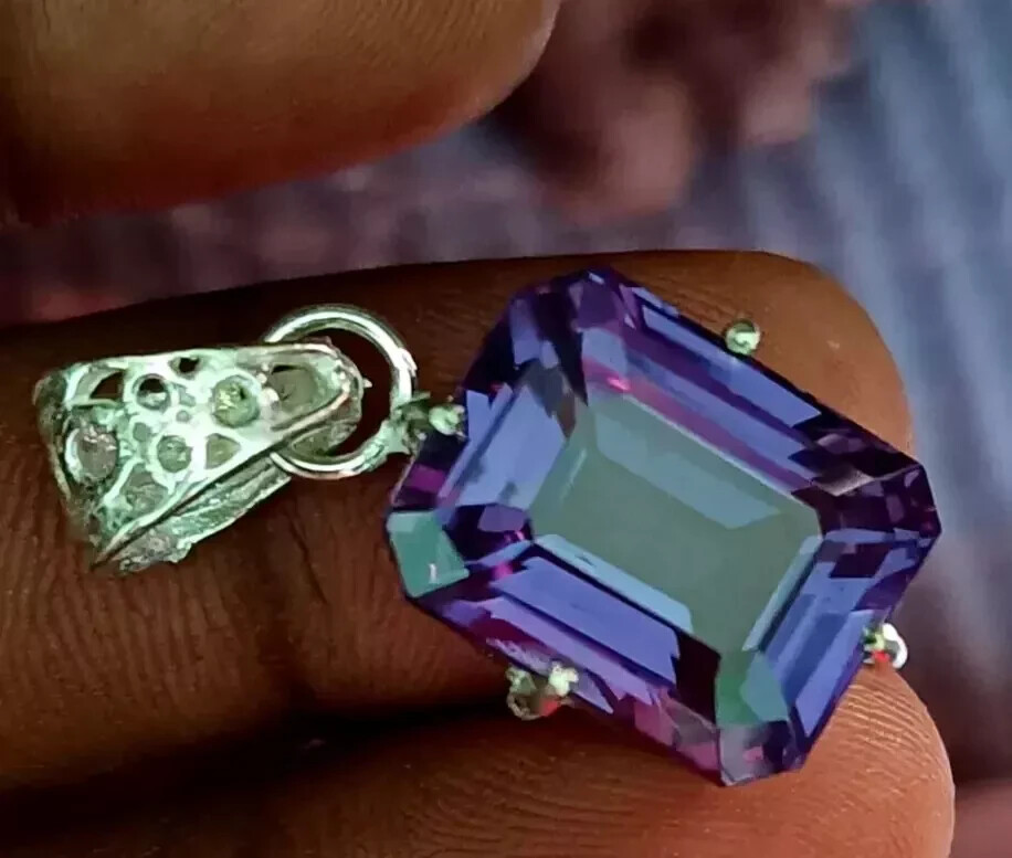 Natural 26.60 CT+ Color Change Alexandrite Certified Gemstone Pendant 925 Silver