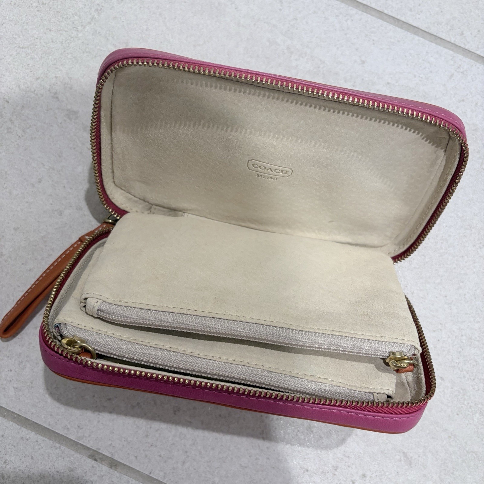 Authentic Coach Pink Leather Jewelry Travel Case – Excellent Condition