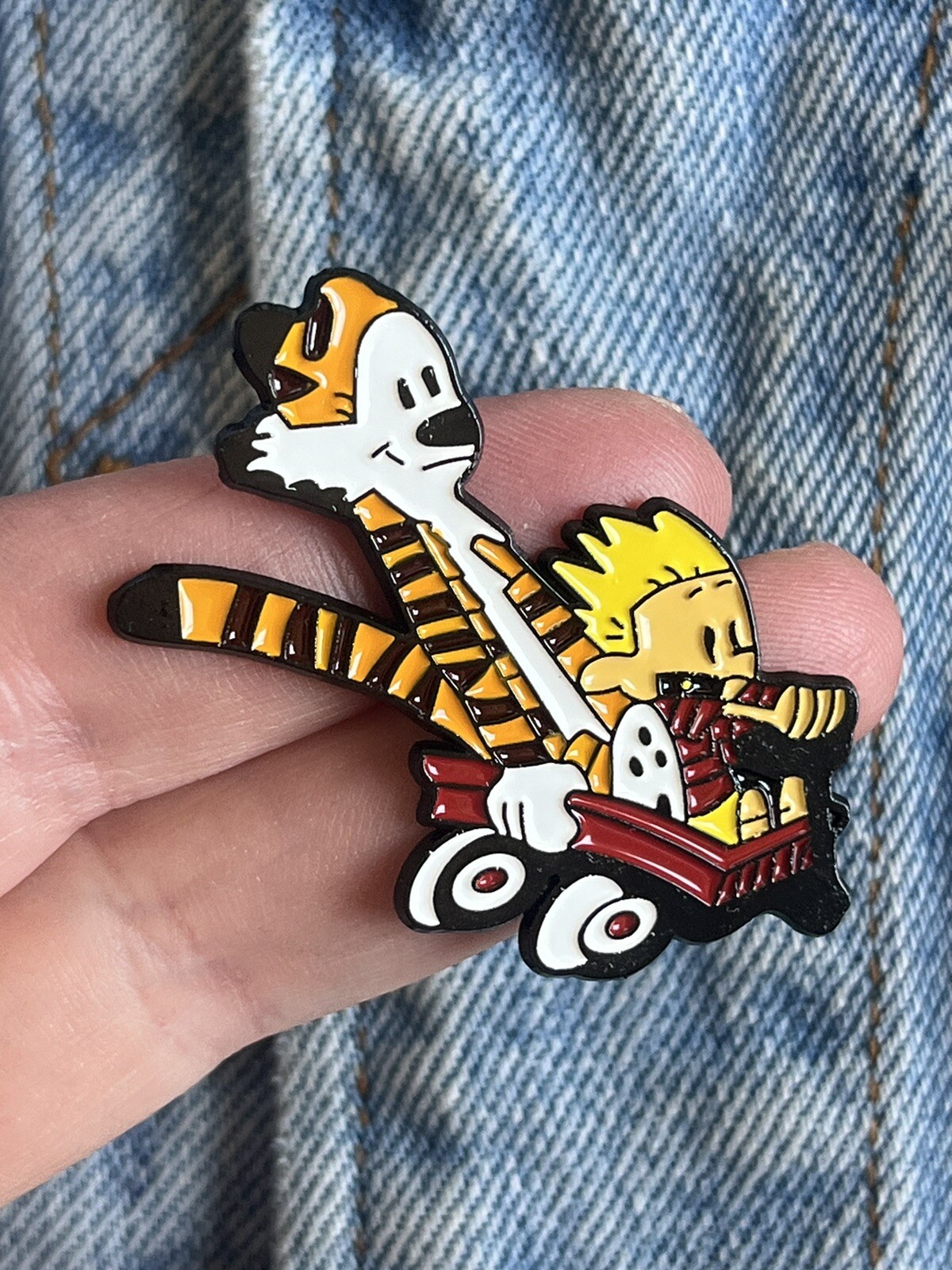 Large Calvin And Hobbes Comic Enamel Pin – Excellent Condition