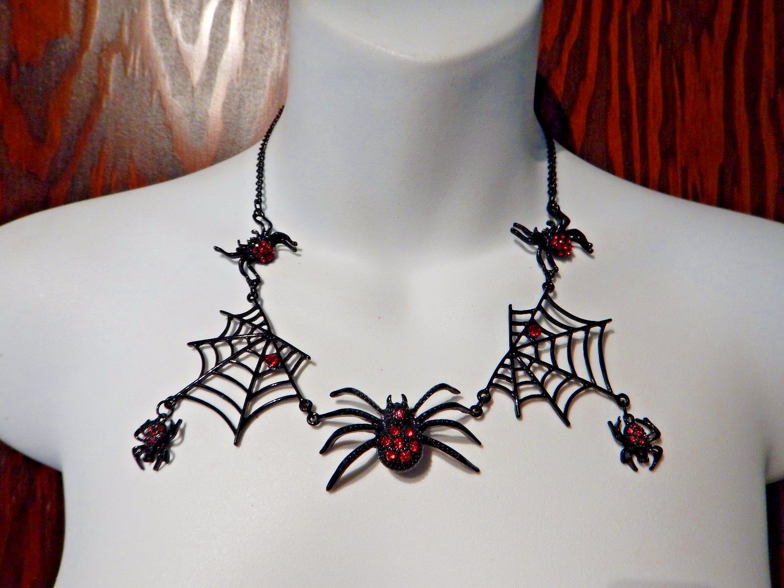 SPIDER WEB STATEMENT NECKLACE bib black widow red vampire halloween gothic Z3