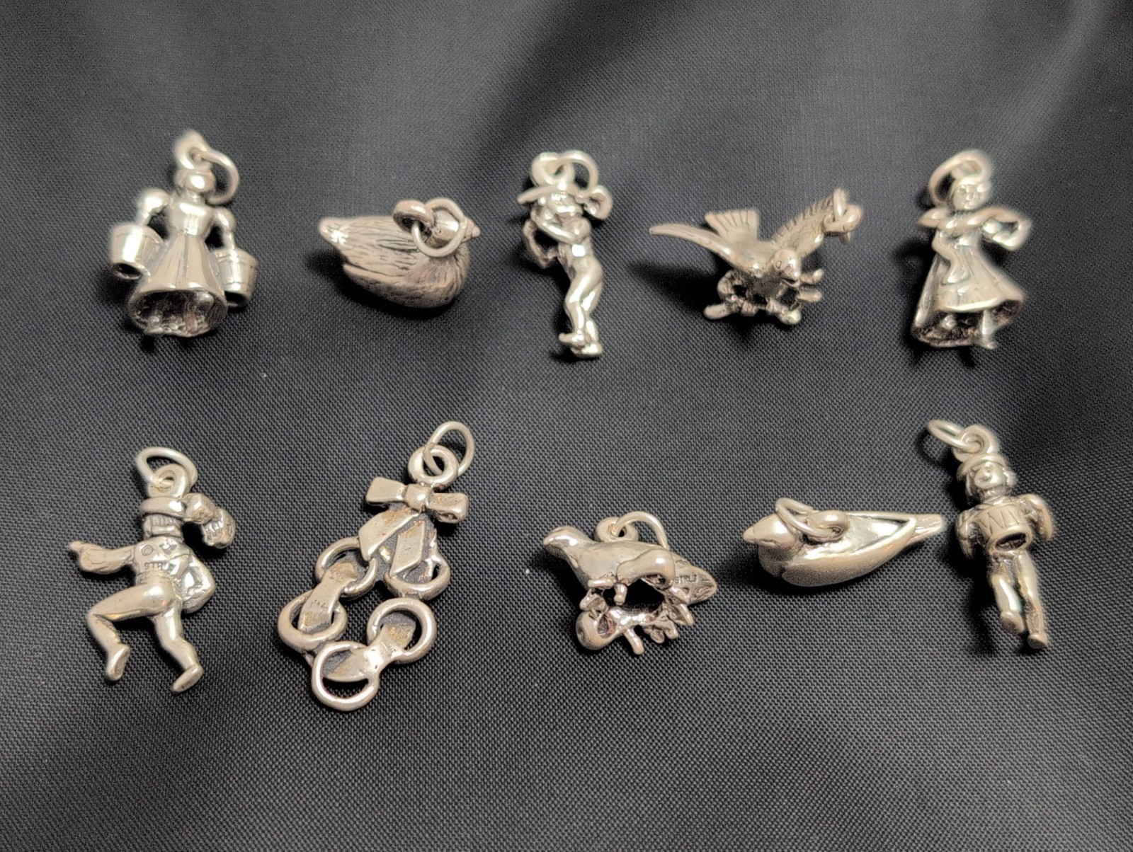 Seasons 12 Days of Christmas Vintage Sterling Silver Bracelet Charms – 30g
