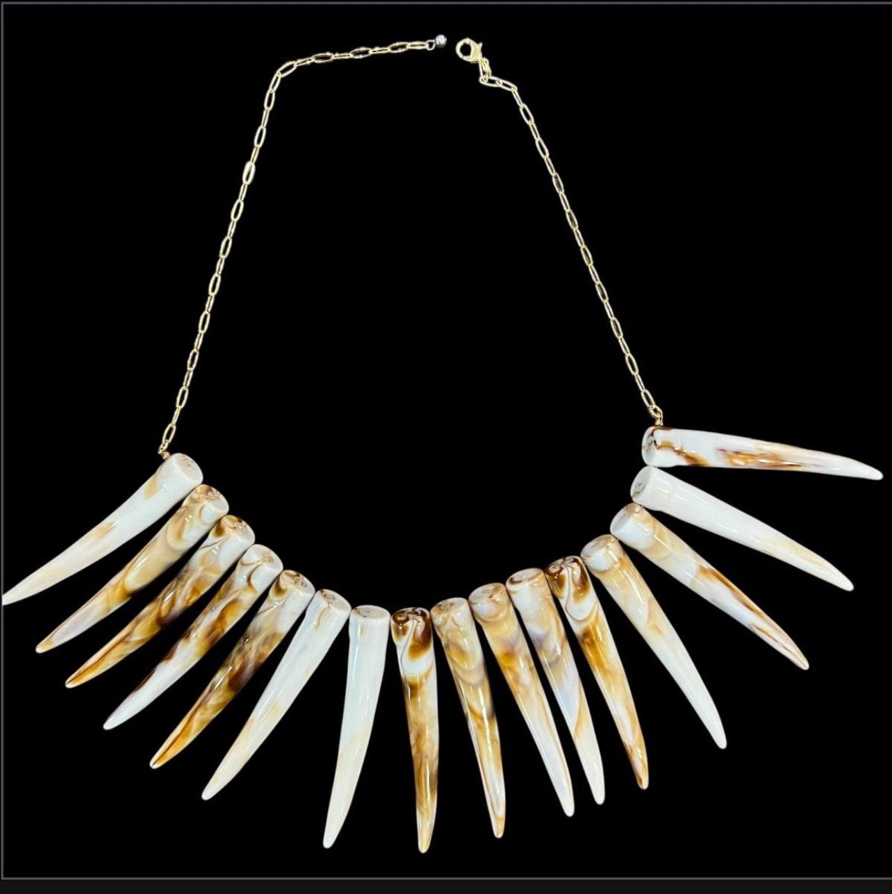 Acrylic white horn set brown wood beads Shell Hawaiian polynesian necklace
