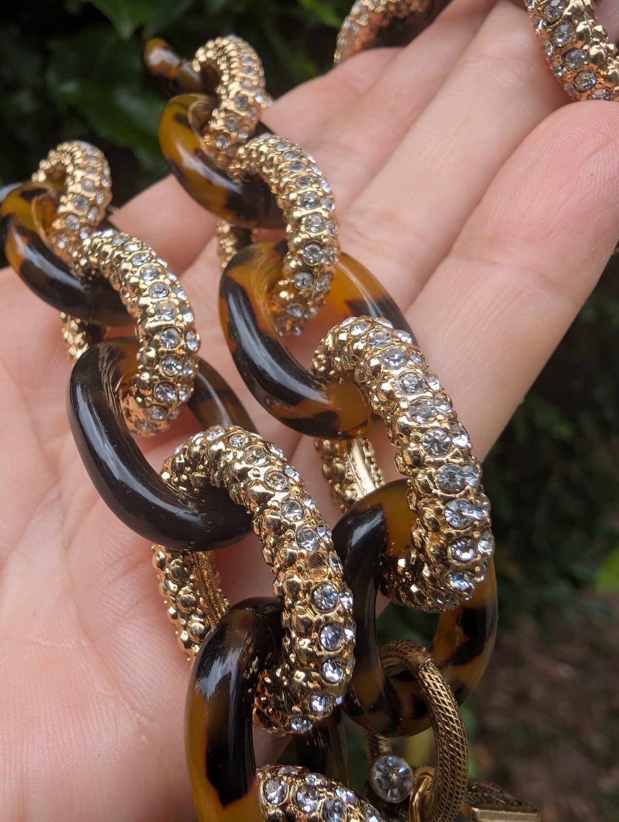 John Wind Chunky Rhinestone and Tortoise Link Chain Necklace Gold Tone