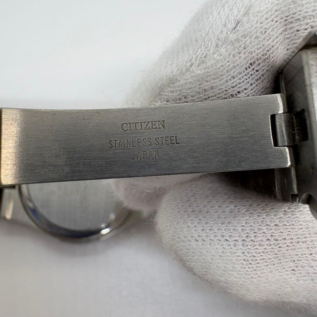 CITIZEN Exceed Quartz Two Tone Watch Battery Dead Untested For Parts