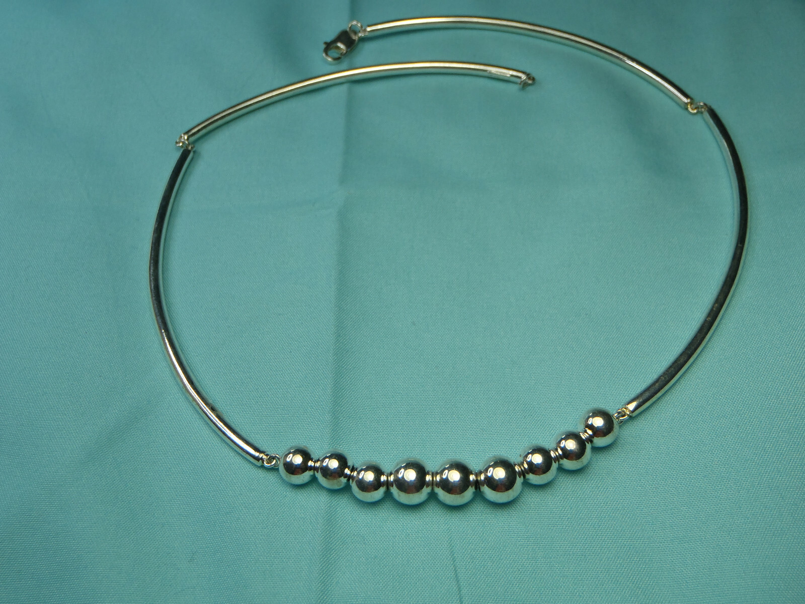 Bar and Ball Sterling Silver 18″ Necklace With Lobster Latch 18.0 Grams