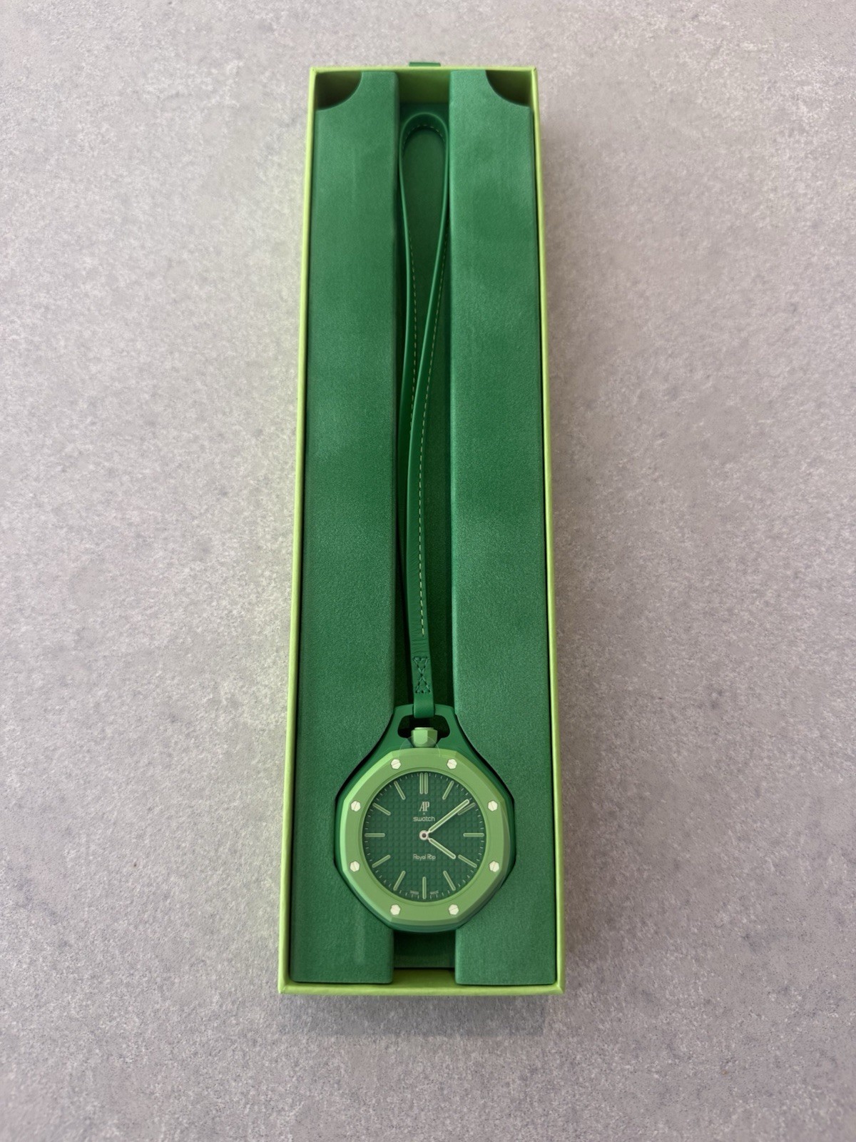 Swatch x Audemars Piguet Royal Pop AP ‘Green Eight’