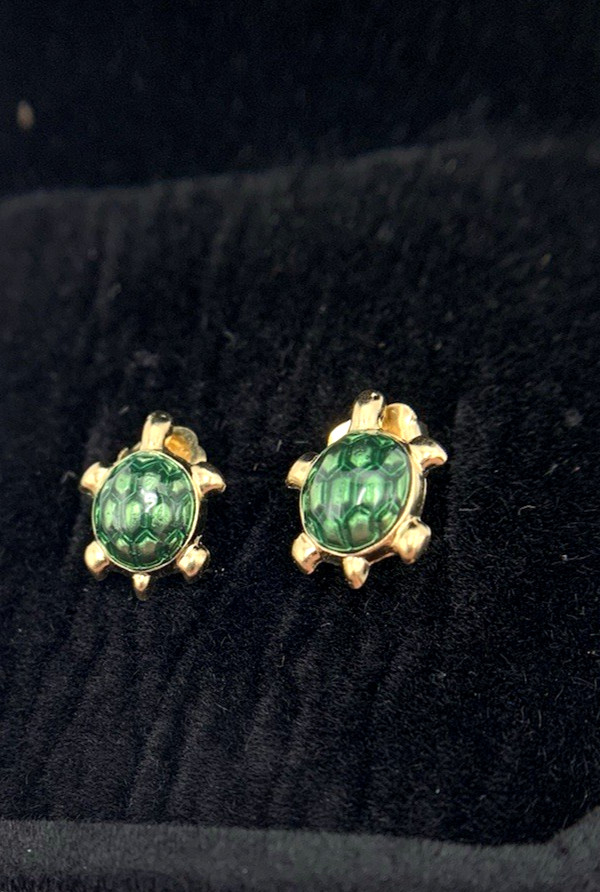 14k Gold TURTLE(Green) Stud Earrings,11mm x 8.5, 0.65g,FREEgfBx($5valu