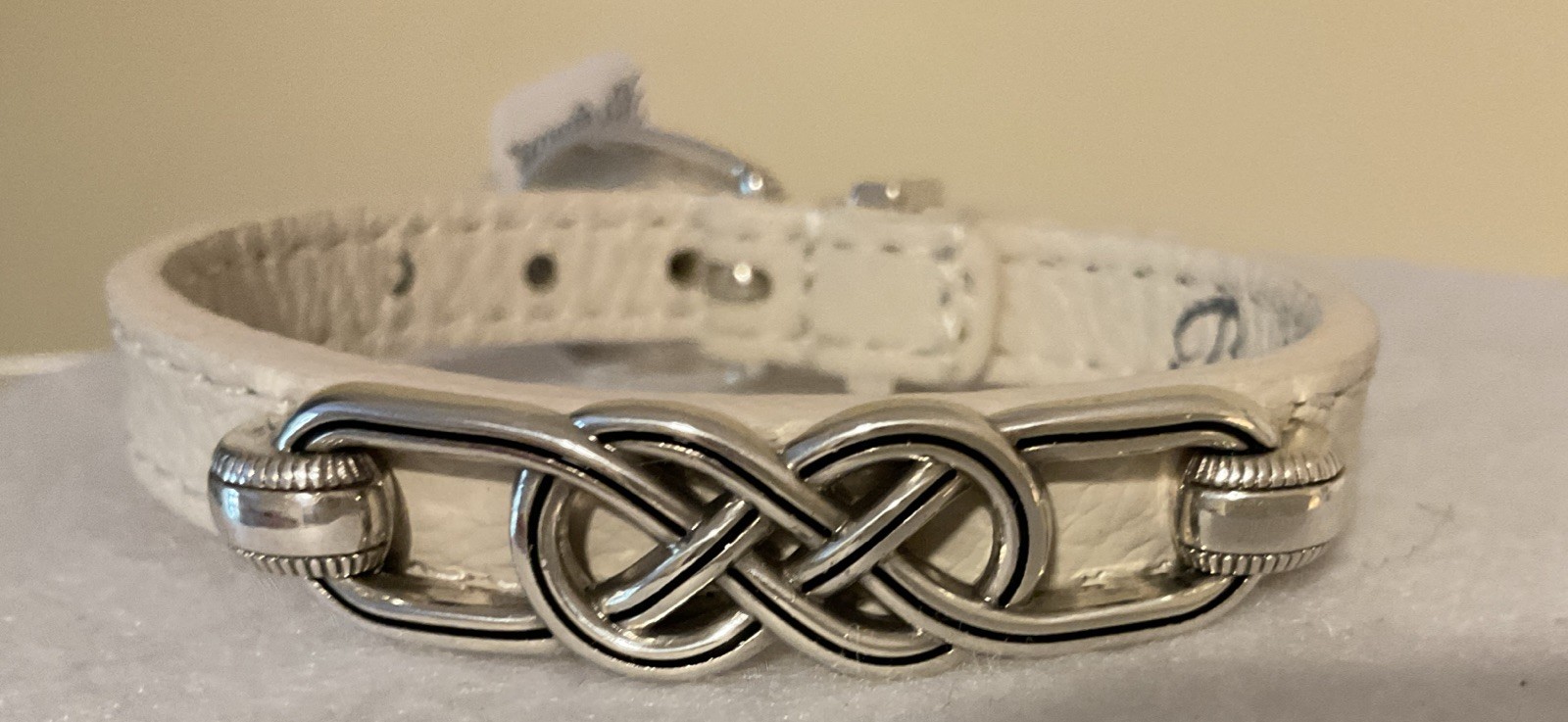 FOREVER LOVE! NWT BRIGHTON INTERLOK LEATHER BANDIT BRACELET SHOE WHITE MSRP:$62