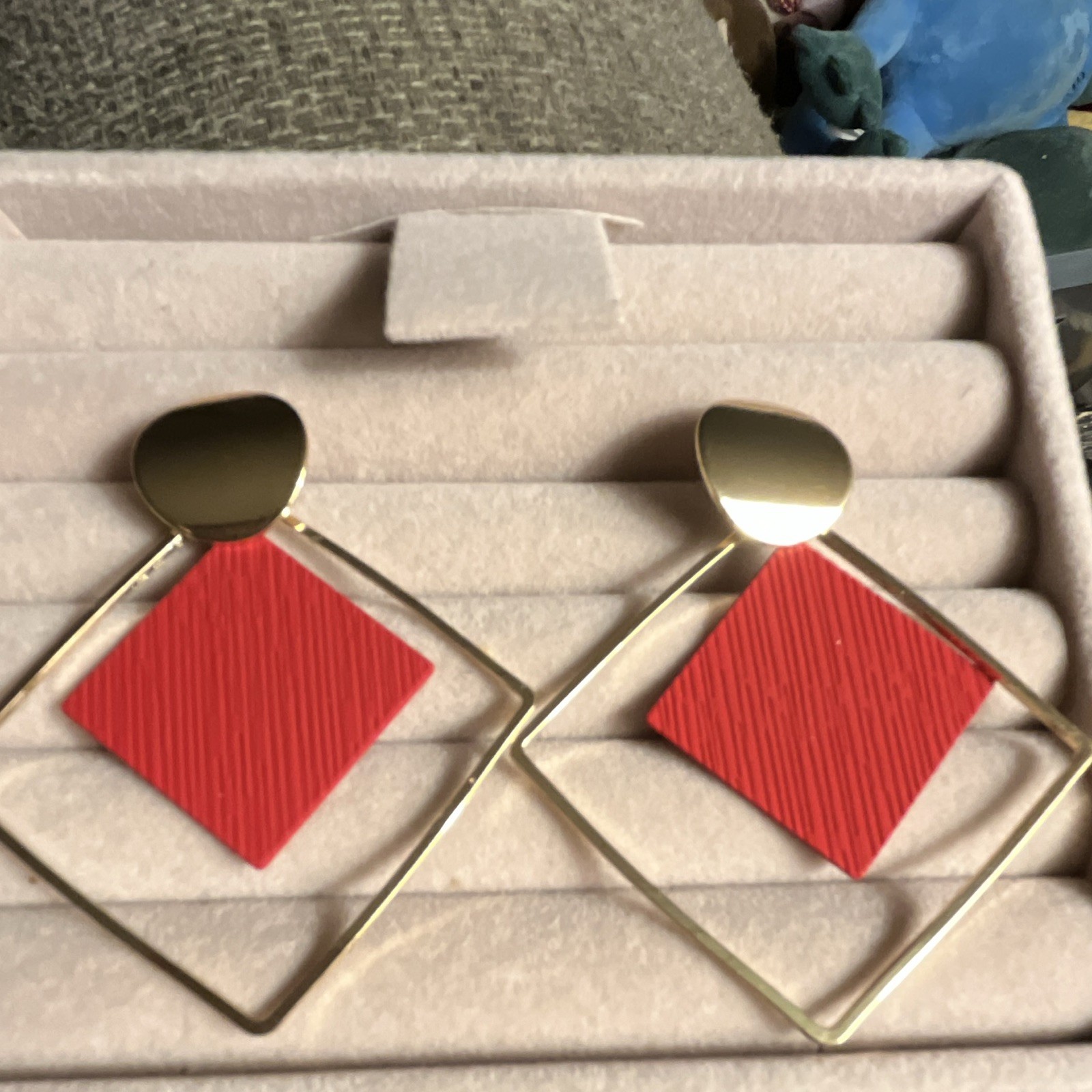 Gold Tone Geometric Square Dangle/Drop Earrings Red Metal Lobe