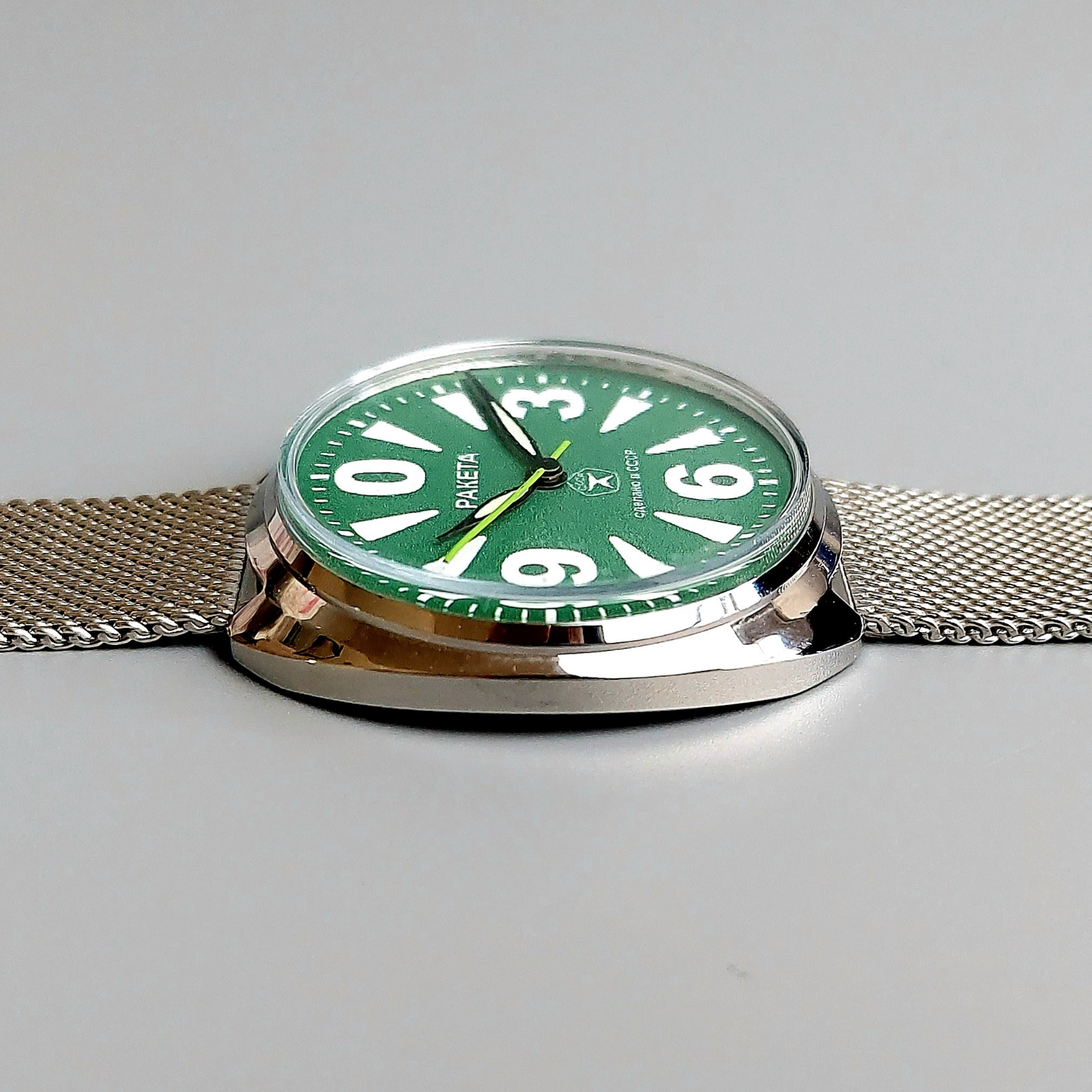Vintage Men’s Wristwatch Raketa BIG ZERO Soviet Mechanical Watch Green Dial