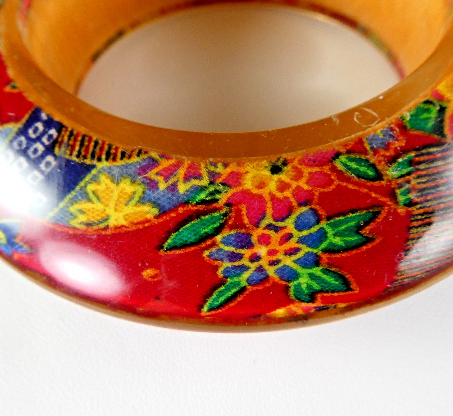 Vintage Acrylic Lucite Chunky Bangle Bracelet Red Floral Print 1″ Wide 70’s
