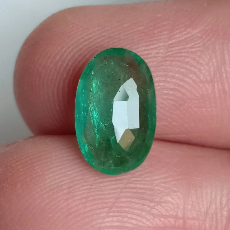 Certified 2.60Ct Medium Green Natural Emerald Oval Loose Gemstone May Birthstone