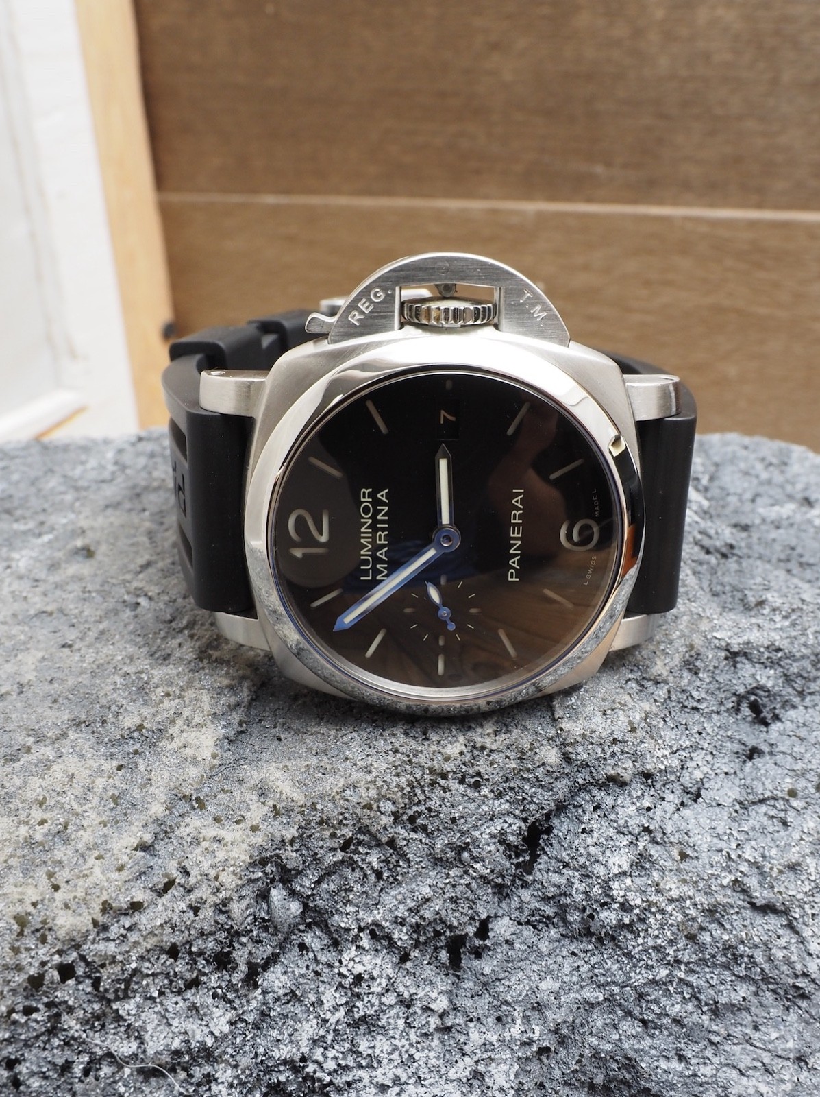 Panerai 42mm Luminor Automatic Date PAM00392 “R” Box and Papers! Great Value